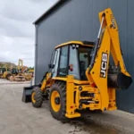 JCB 3DX