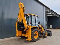 JCB 3DX