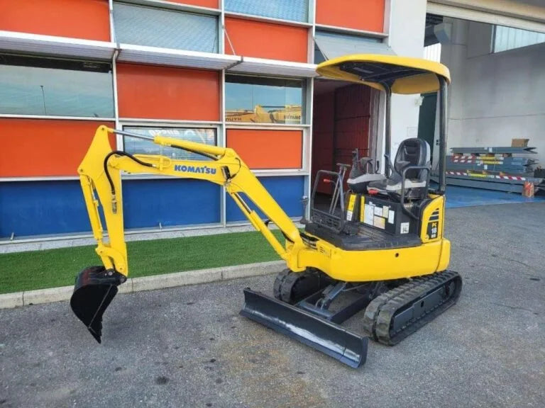 KOMATSU PC 18 MR2