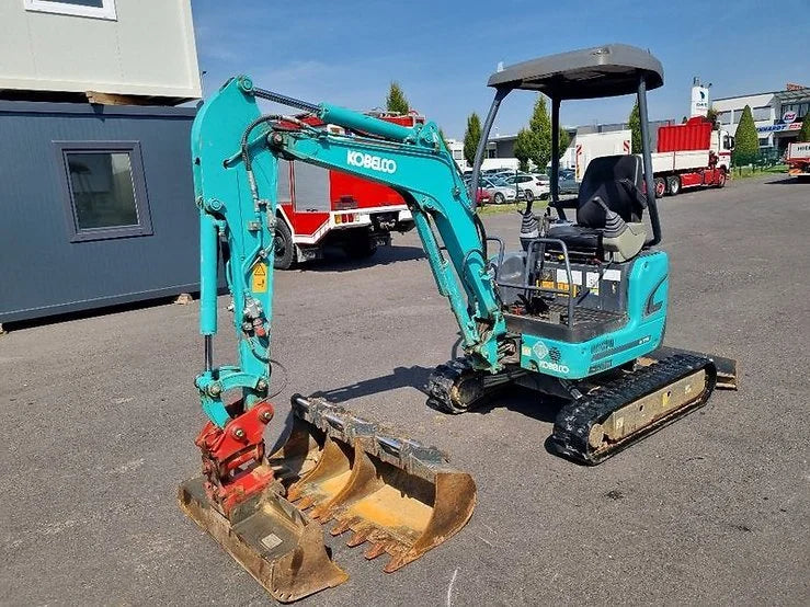 Kobelco SK17 SR-3 + 3 GODETS