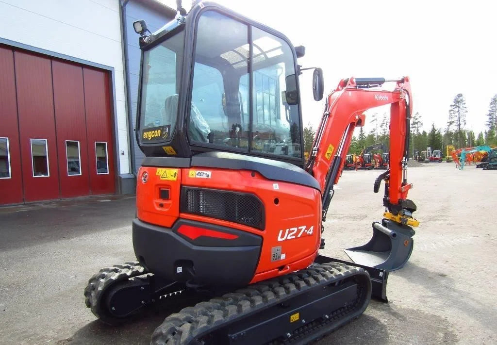 Kubota U27-4