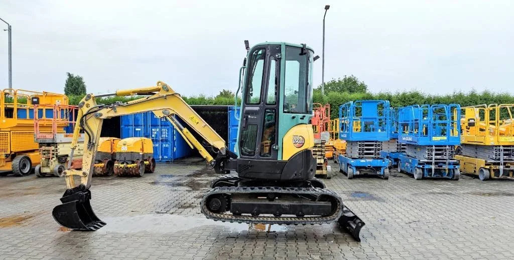 Yanmar Vio 25-4 + 3 GODETS
